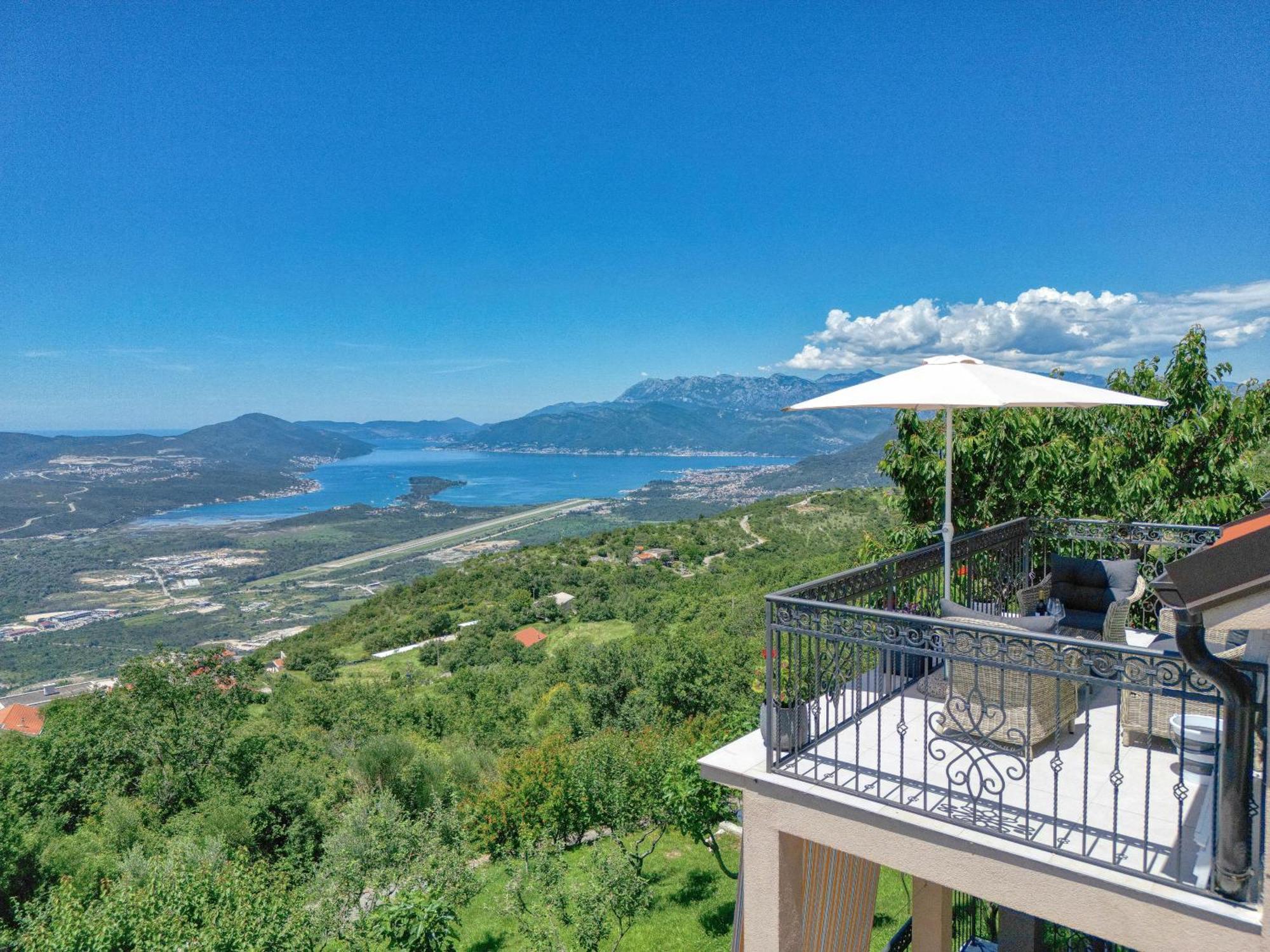 Apartment Paradise Kotor Eksteriør bilde